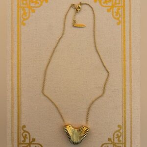 Elegant Gold Necklace